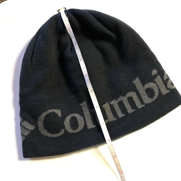Columbia Reversible Black and Gray Knit Beanie - Picture 8 of 8